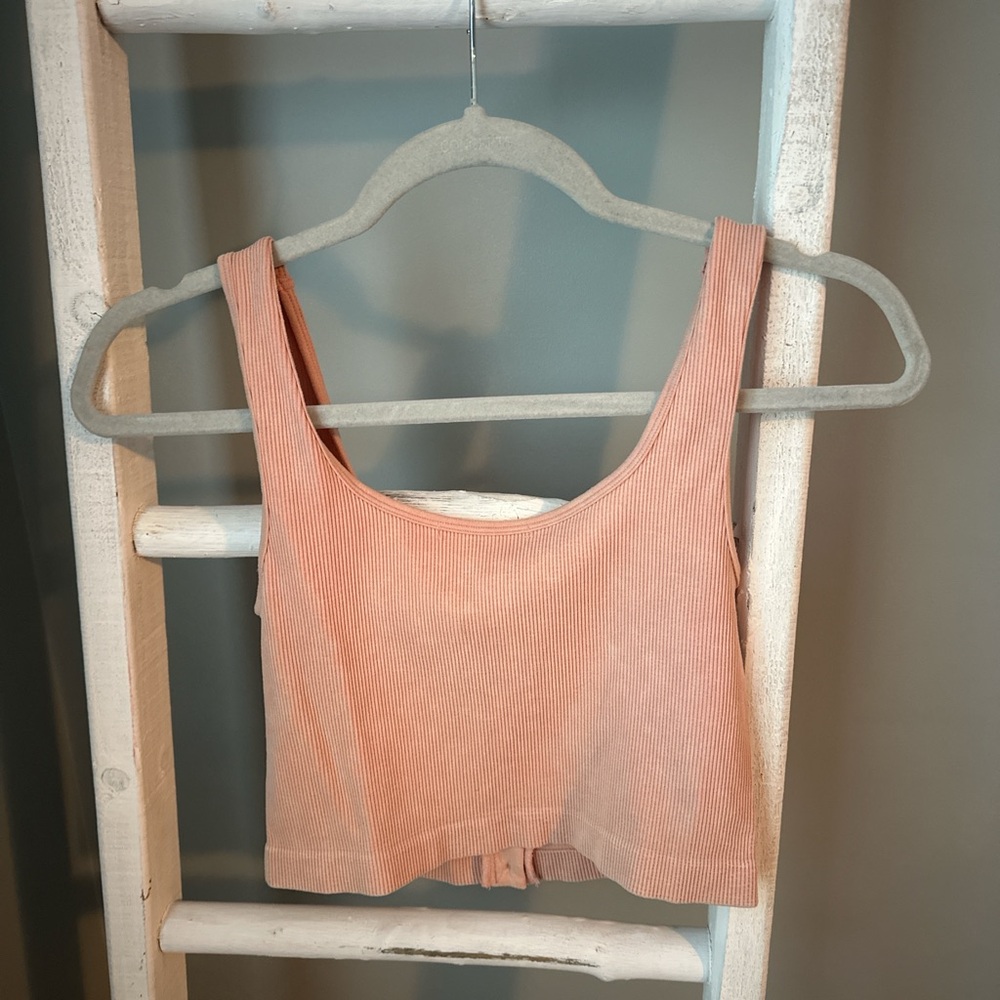 Peach Button-Down Ribbed Crop Top - Picture 2 of 2